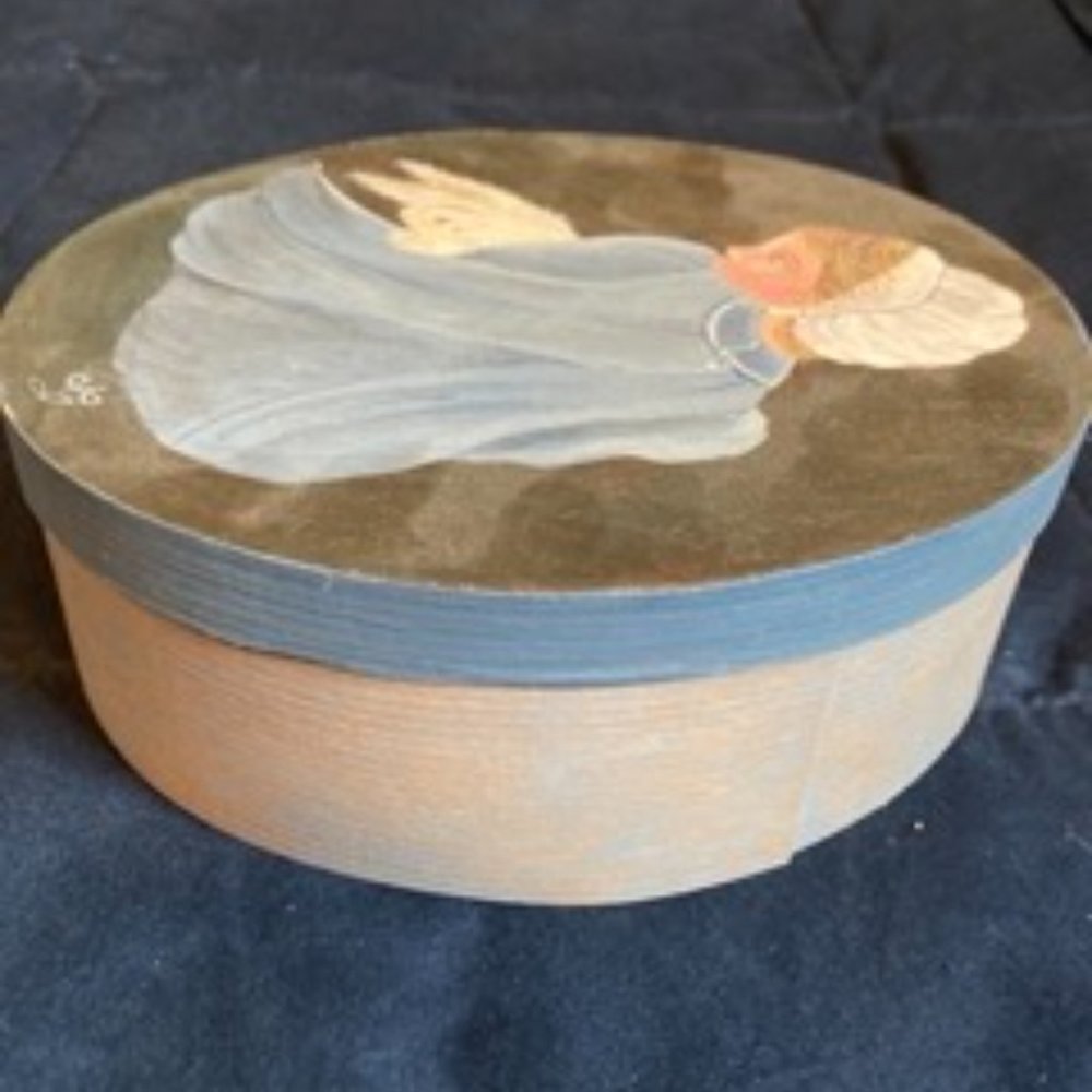 Shaker Box - Picture 2 of 2